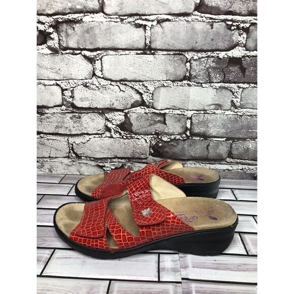 Helle Comfort Red Leather Croc Print Strap Wedge Sandals Women’s Sz 38EU/7.5M US - Picture 16 of 16